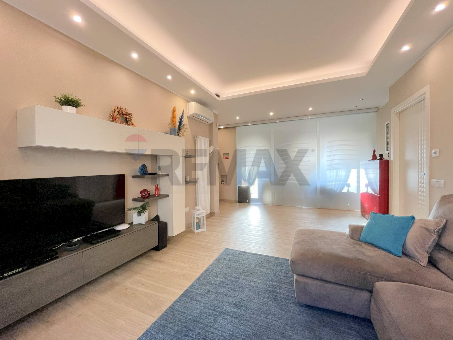 Soggiorno - Four-room apartment Via San Giacomo Dei Capri
21, Napoli - photo 3