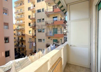 Balcone - Quadrilocale Via San Giacomo Dei Capri
 
21, Napoli - foto 24