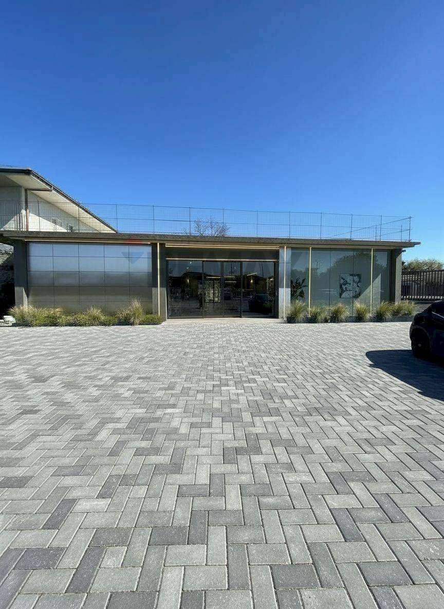 Edificio all\'aperto - Commercial Premises Via Papa Giovanni Paolo II
 
snc, Belpasso - photo 1