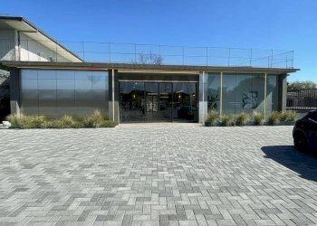 Edificio all\'aperto - Commercial Premises Via Papa Giovanni Paolo II
snc, Belpasso - photo 1