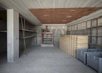 Non correlato - Commercial Premises Via Papa Giovanni Paolo II
snc, Belpasso - photo 4