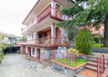 Casa all\'aperto - Semi-detached house via Annibale Riccò
 
13/15, Nicolosi - photo 4