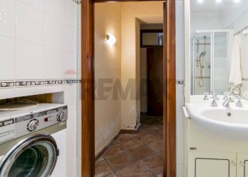 Bagno - Semi-detached house via Annibale Riccò
 
13/15, Nicolosi - photo 12
