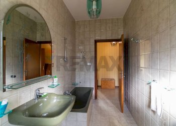 Bagno - Semi-detached house via Annibale Riccò
 
13/15, Nicolosi - photo 13