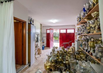 Hall / corridoio - Semi-detached house via Annibale Riccò
 
13/15, Nicolosi - photo 31