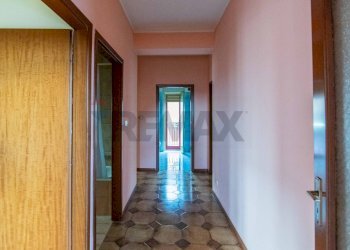 Hall / corridoio - Semi-detached house via Annibale Riccò
 
13/15, Nicolosi - photo 42