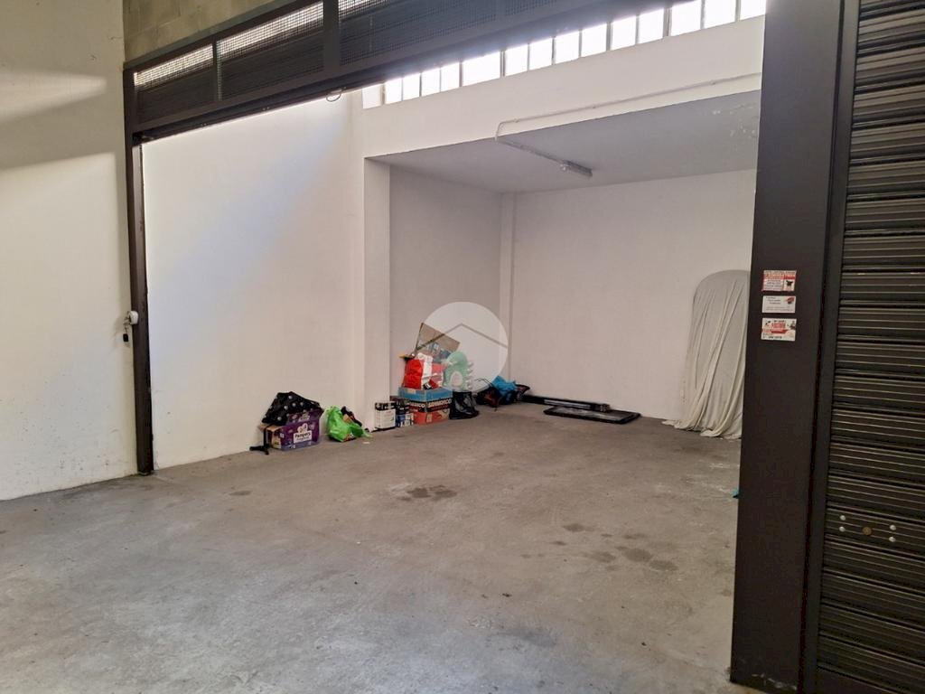 Box Via roccavione, Torino (zona Borgo Vittoria) - foto 2