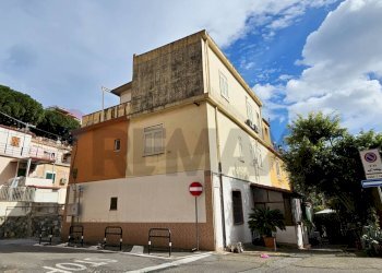 Casa all\'aperto - Appartamento Via Duca Degli Abruzzi
 
29, Messina - foto 2