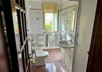 Bagno - Appartamento Via Duca Degli Abruzzi
 
29, Messina - foto 11