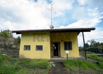 Casa all\'aperto - Villa Via Giacomo Leopardi
 
7, Viagrande - foto 3