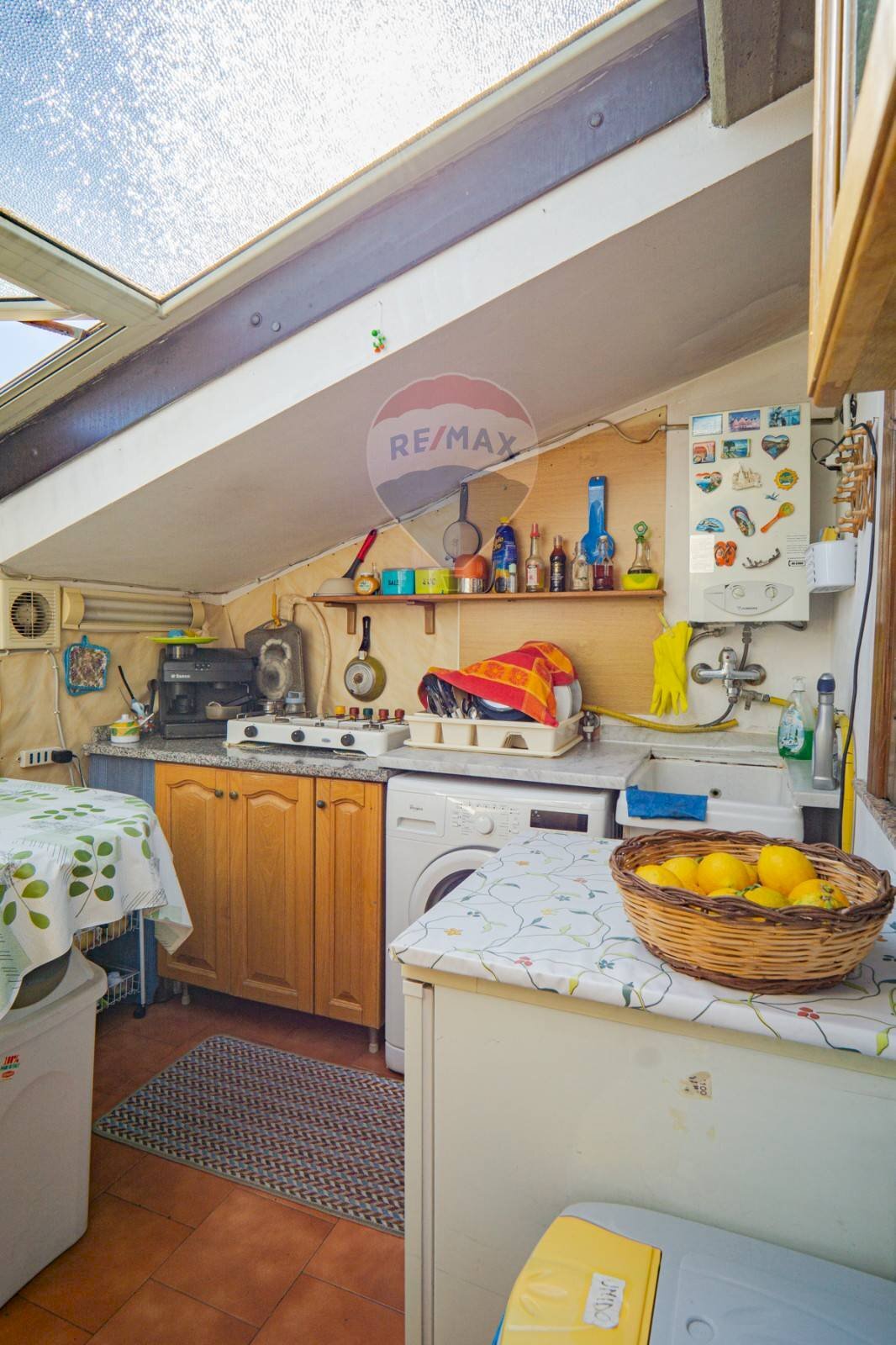 Cucina - Appartamento Via Santi Elena e Costantino
89, Aci Catena - foto 2