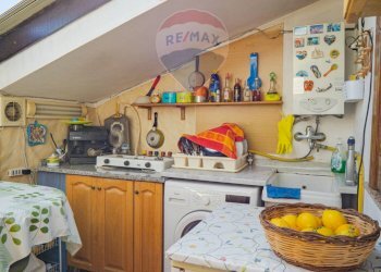 Cucina - Appartamento Via Santi Elena e Costantino
 
89, Aci Catena - foto 2