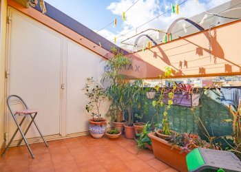 Terrazza - Appartamento Via Santi Elena e Costantino
 
89, Aci Catena - foto 6