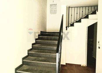 Scale - Villa a Schiera Via Santa Maria delle Fosse
9, Mascalucia - foto 22