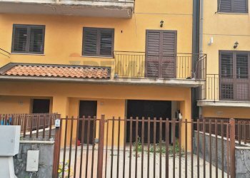 Edificio all\'aperto - Villa a Schiera Via Santa Maria delle Fosse
9, Mascalucia - foto 28