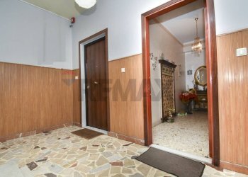 Hall / corridoio - Appartamento via Luigi Capuana
10, Viagrande - foto 15