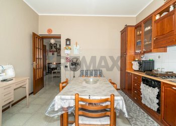 Sala da pranzo - Appartamento Via San Paolo
 
59, Catania - foto 7