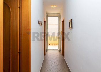 Hall / corridoio - Appartamento Piazza VI Novembre
 
44, Mascali - foto 35