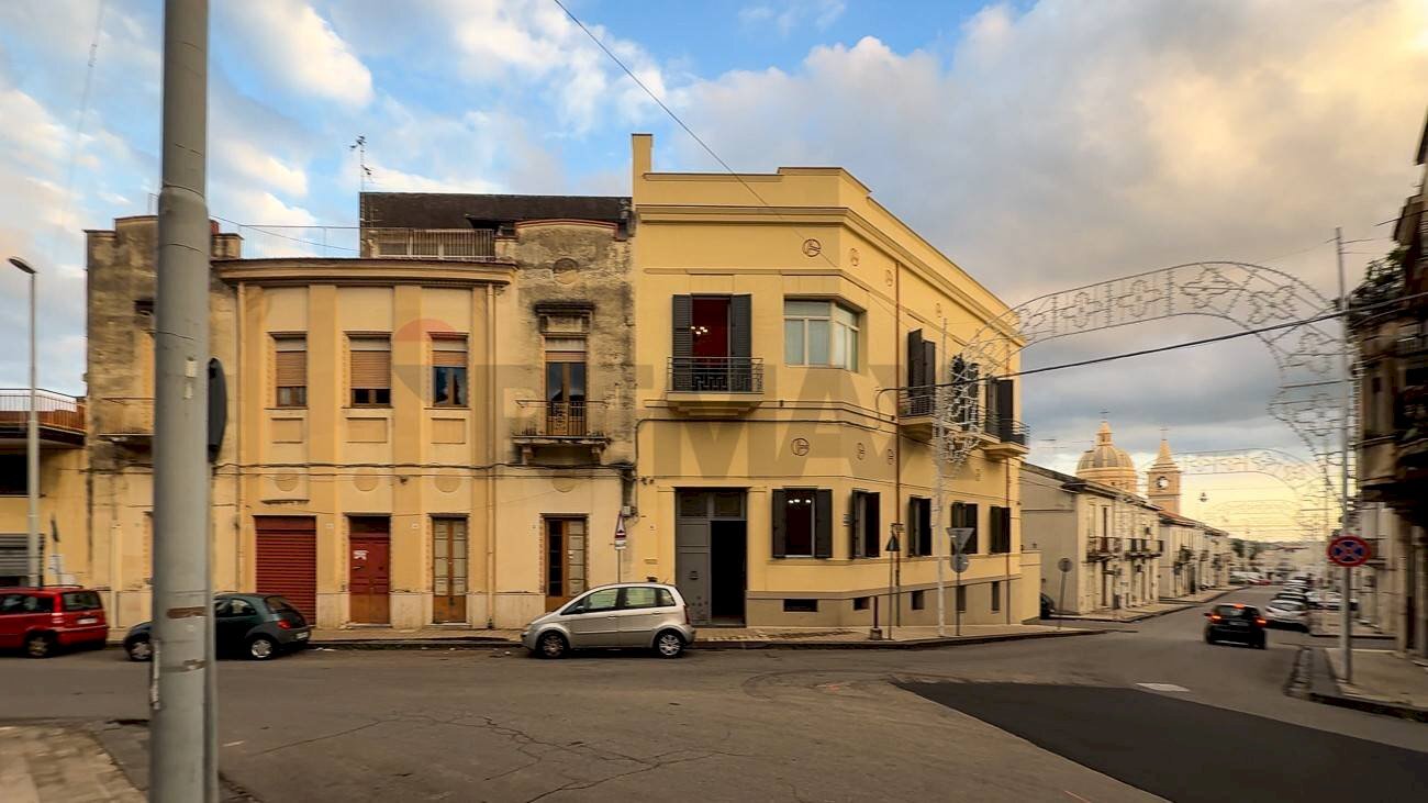 Edificio all\'aperto - Appartamento Piazza VI Novembre
 
44, Mascali - foto 2