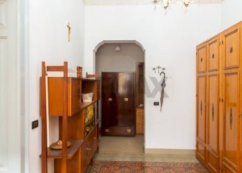 Hall / corridoio - Appartamento Piazza VI Novembre
 
44, Mascali - foto 8