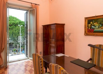 Sala da pranzo - Appartamento Piazza VI Novembre
 
44, Mascali - foto 24