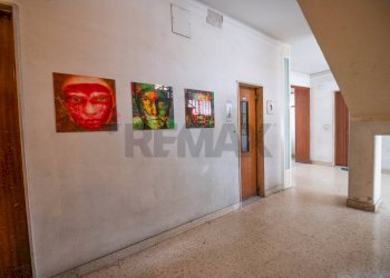 Hall / corridoio - Apartment Via Mineo
 
11, Catania - photo 7