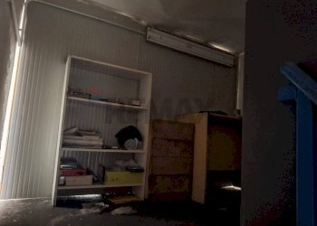 Dispensa di stoccaggio - Locale Commerciale Via Coniglio
 
70, Paterno - foto 3