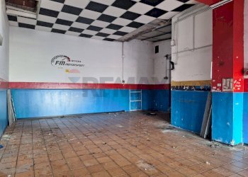 Parcheggio - Locale Commerciale Via Coniglio
 
70, Paterno - foto 16