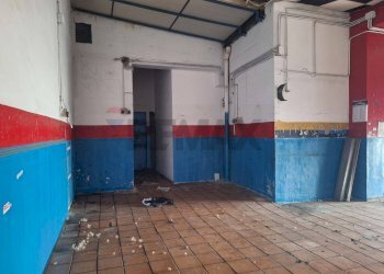 Parcheggio - Locale Commerciale Via Coniglio
 
70, Paterno - foto 17