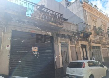 Edificio all\'aperto - Locale Commerciale Via Coniglio
 
70, Paterno - foto 22