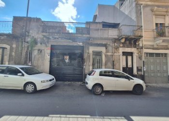 Edificio all\'aperto - Locale Commerciale Via Coniglio
 
70, Paterno - foto 23