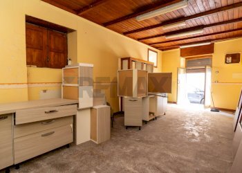 Soggiorno - Locale Commerciale Via Conte Alaimo
 
94, Lentini - foto 5