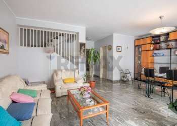 Sala da pranzo - Terraced Villa via minosse
 
23, Caltagirone - photo 11