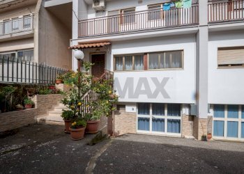 Edificio all\'aperto - Terraced Villa via minosse
 
23, Caltagirone - photo 24