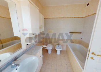 Bagno - Three-room apartment Via Trieste
 
7, Cassina de' Pecchi - photo 19