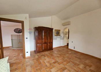 Stanza vuota - Villa contrada fossa cerasa
 
snc, Padula - foto 24