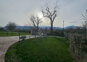 Giardino - Villa contrada fossa cerasa
 
snc, Padula - foto 34