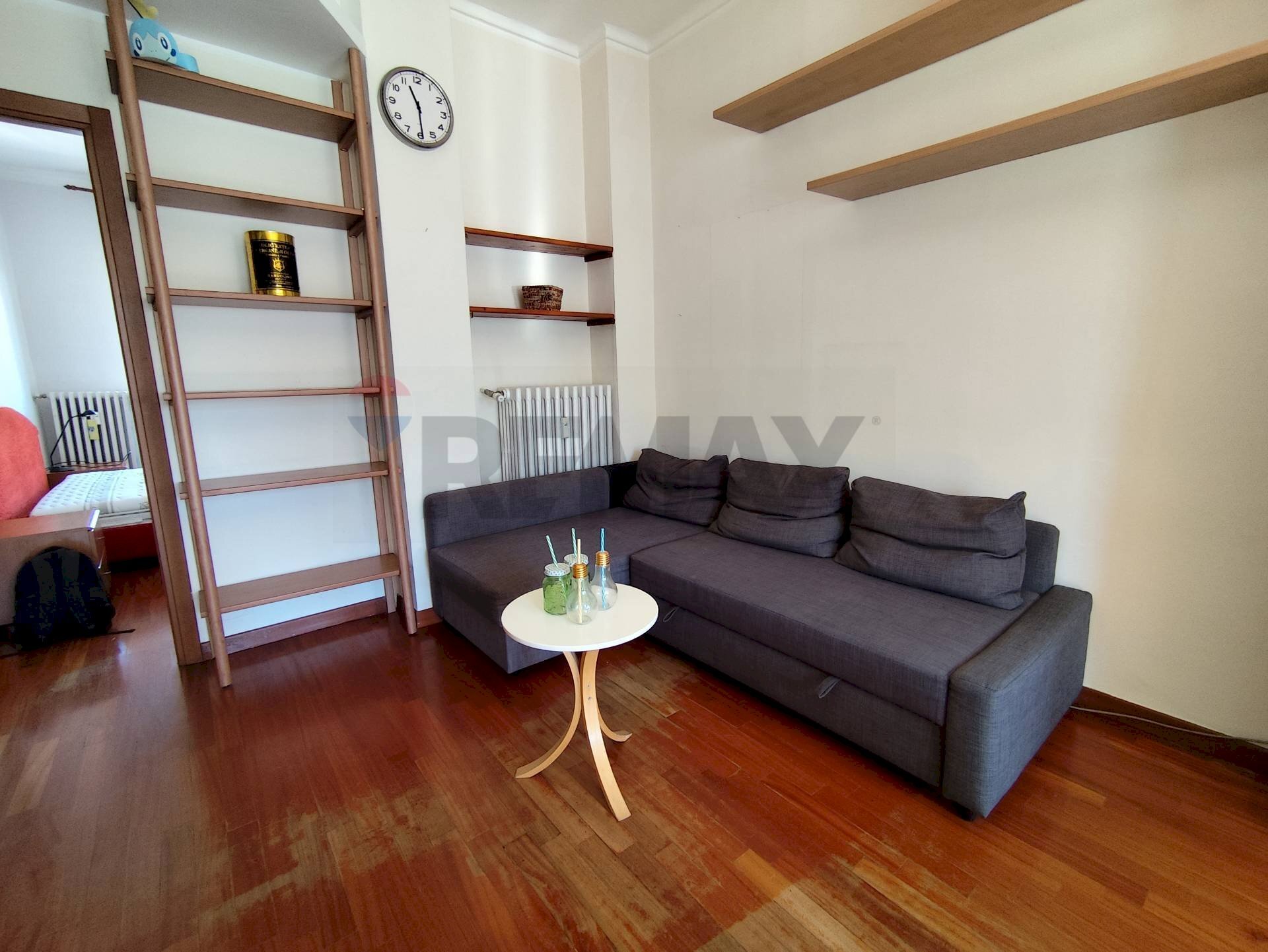 Soggiorno - Three-room apartment Via Trinita'
 
3, Torino - photo 1