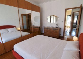 Camera / camera da letto - Three-room apartment Via Trinita'
 
3, Torino - photo 19