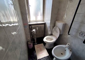 Bagno - Three-room apartment Via Trinita'
 
3, Torino - photo 26
