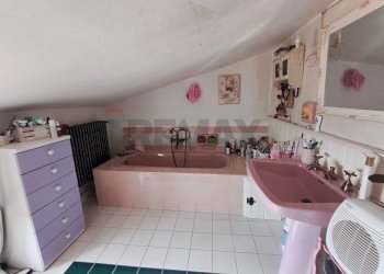 Bagno - Casa indipendente ioggi - via della repubblica
 
10, Santa Caterina Albanese - foto 11