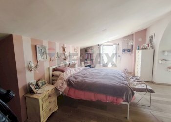 Camera / camera da letto - Casa indipendente ioggi - via della repubblica
 
10, Santa Caterina Albanese - foto 15
