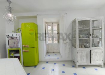 Cucina - Casa indipendente ioggi - via della repubblica
 
10, Santa Caterina Albanese - foto 37