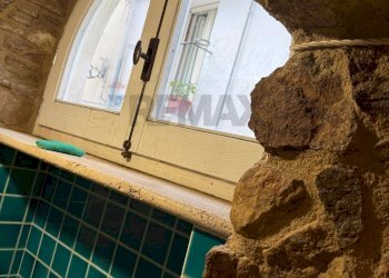 Bagno - Casa indipendente ioggi - via della repubblica
 
10, Santa Caterina Albanese - foto 83