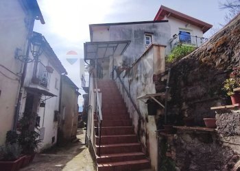 Casa all\'aperto - Casa indipendente ioggi - via della repubblica
 
10, Santa Caterina Albanese - foto 90