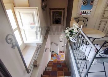 Scale - Casa indipendente ioggi - via della repubblica
 
10, Santa Caterina Albanese - foto 96