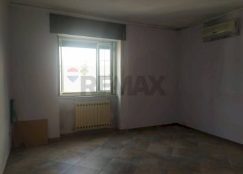 Stanza vuota - Appartamento via olivella
 
58, Tarsia - foto 8