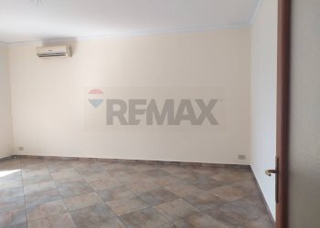 Stanza vuota - Appartamento via olivella
 
58, Tarsia - foto 32