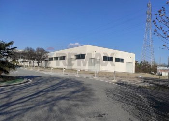 Edificio all\'aperto - Shed Via Plava
 
74, Torino - photo 5