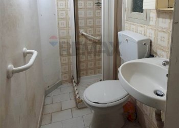 Bagno - Independent house via Benedetto Bertona
 
11, Francofonte - photo 21